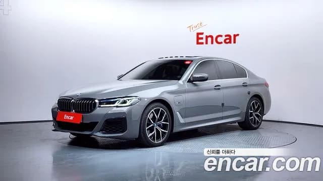 2022 BMW 5 Series (G30) 530e M Sport Sold VIN WBA51AG0XNCK00935 – front exterior 2022 BMW 5 Series (G30) 530e M Sport Sold VIN WBA51AG0XNCK00935 – front exterior