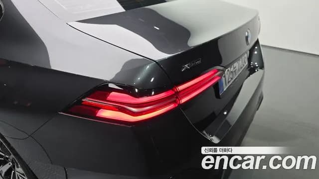 2026 BMW 5Series (G60) 530i xDrive M Sport Sold VIN WBA51FJ02TCW09790 – photo 12 2026 BMW 5Series (G60) 530i xDrive M Sport Sold VIN WBA51FJ02TCW09790 – photo 12
