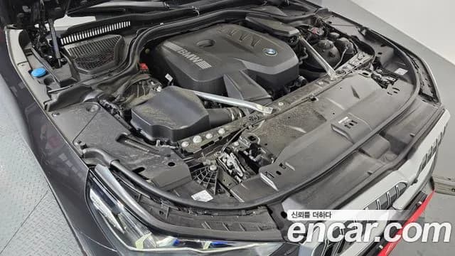 2024 BMW 5Series (G60) 530i xDrive M Sport Sold VIN WBA51FJ03RCR39608 – photo 14 2024 BMW 5Series (G60) 530i xDrive M Sport Sold VIN WBA51FJ03RCR39608 – photo 14