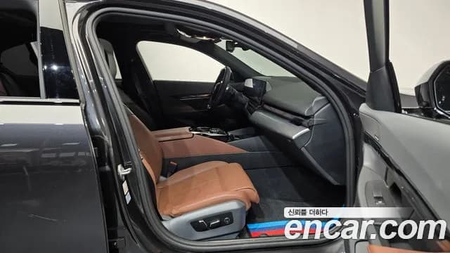 2024 BMW 5Series (G60) 530i xDrive M Sport Sold VIN WBA51FJ03RCR39608 – photo 17 2024 BMW 5Series (G60) 530i xDrive M Sport Sold VIN WBA51FJ03RCR39608 – photo 17