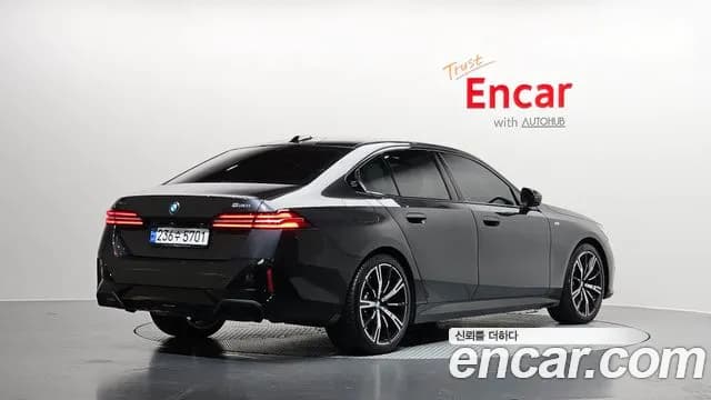 2024 BMW 5 Series (G60) 530i xDrive M Sport Sold VIN WBA51FJ04RCT10410 – photo 11 2024 BMW 5 Series (G60) 530i xDrive M Sport Sold VIN WBA51FJ04RCT10410 – photo 11