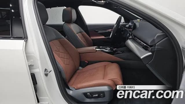 2025 BMW 5Series (G60) 530i xDrive M Sport Sold VIN WBA51FJ04SCU26065 – photo 11 2025 BMW 5Series (G60) 530i xDrive M Sport Sold VIN WBA51FJ04SCU26065 – photo 11