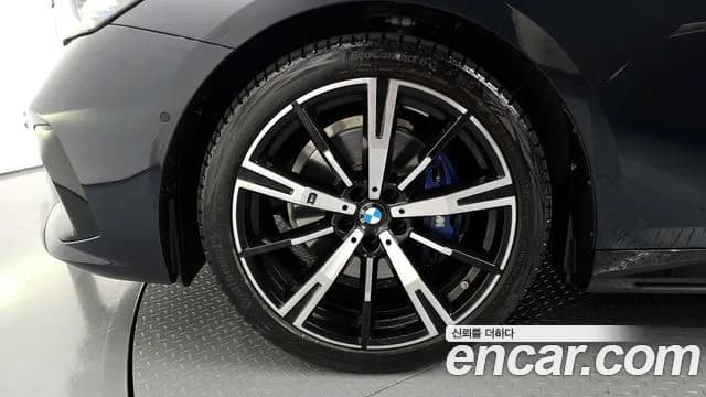 2025 BMW 5Series (G60) 530i xDrive M Sport Sold VIN WBA51FJ09SCU18821 – photo 19 2025 BMW 5Series (G60) 530i xDrive M Sport Sold VIN WBA51FJ09SCU18821 – photo 19