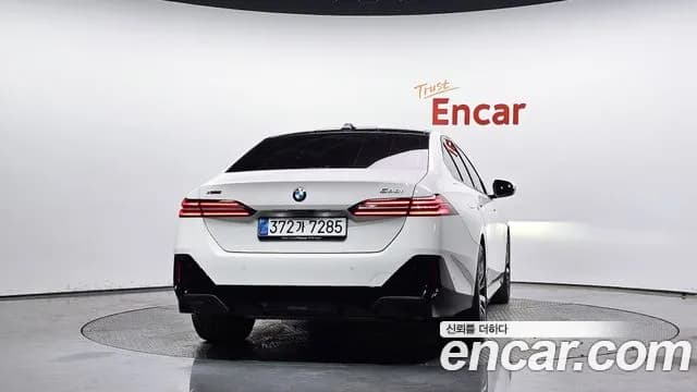 2025 BMW 5Series (G60) 530i xDrive M Sport Sold VIN WBA51FJ0XSCV82482 – photo 24 2025 BMW 5Series (G60) 530i xDrive M Sport Sold VIN WBA51FJ0XSCV82482 – photo 24