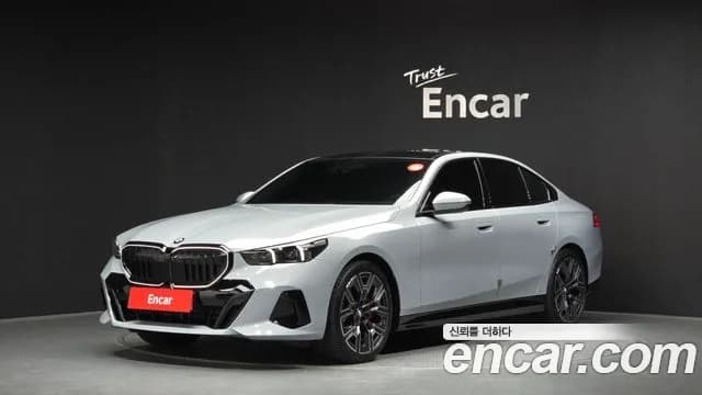 2026 BMW 5 Series (G60) 530i xDrive M Sport Pro Special Edition Sold VIN WBA51FJPXTCV96075 – photo 21 2026 BMW 5 Series (G60) 530i xDrive M Sport Pro Special Edition Sold VIN WBA51FJPXTCV96075 – photo 21