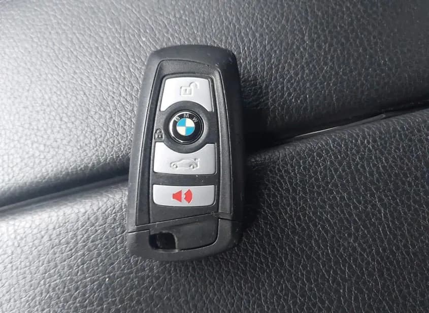 2015 BMW 535i Used VIN WBA5B3C56FD548060 – side profile 2015 BMW 535i Used VIN WBA5B3C56FD548060 – side profile