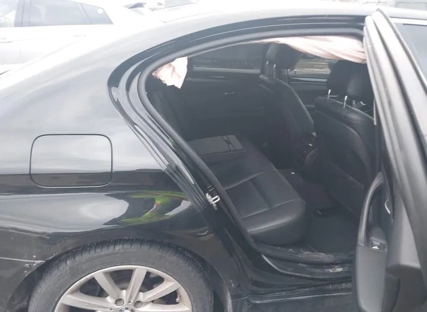 2015 BMW 535i Used VIN WBA5B3C56FD548060 – exterior detail 2015 BMW 535i Used VIN WBA5B3C56FD548060 – exterior detail