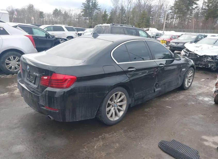 2015 BMW 535i Used VIN WBA5B3C56FD548060 – trunk area 2015 BMW 535i Used VIN WBA5B3C56FD548060 – trunk area