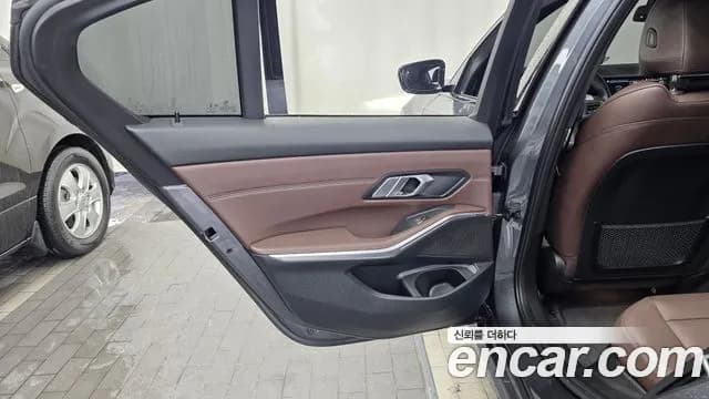 2022 BMW 3Series (G20) 330e M Sport Sold VIN WBA5P7100NFL92505 – rear exterior 2022 BMW 3Series (G20) 330e M Sport Sold VIN WBA5P7100NFL92505 – rear exterior