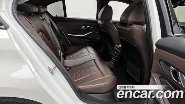 2020 BMW 3Series (G20) 330e M Sport Sold VIN WBA5P7109LFJ96592 – side profile 2020 BMW 3Series (G20) 330e M Sport Sold VIN WBA5P7109LFJ96592 – side profile