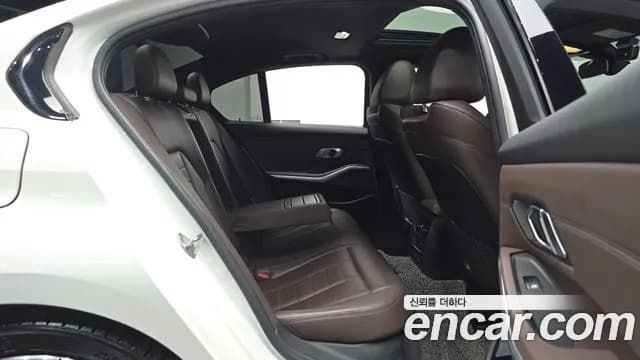 2019 BMW 3Series (G20) 330i M Sport Sold VIN WBA5R3100KAE82302 – exterior detail 2019 BMW 3Series (G20) 330i M Sport Sold VIN WBA5R3100KAE82302 – exterior detail
