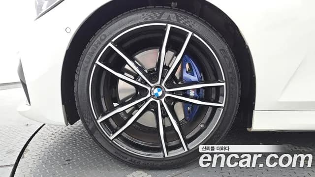 2019 BMW 3Series (G20) 330i M Sport Sold VIN WBA5R3100KAE82302 – photo 15 2019 BMW 3Series (G20) 330i M Sport Sold VIN WBA5R3100KAE82302 – photo 15
