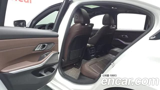 2019 BMW 3Series (G20) 330i M Sport Sold VIN WBA5R3100KAE82302 – photo 22 2019 BMW 3Series (G20) 330i M Sport Sold VIN WBA5R3100KAE82302 – photo 22