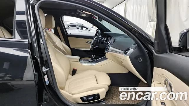 2019 BMW 3 Series (G20) 330i M Sport Sold VIN WBA5R3100KAE82350 – side profile 2019 BMW 3 Series (G20) 330i M Sport Sold VIN WBA5R3100KAE82350 – side profile