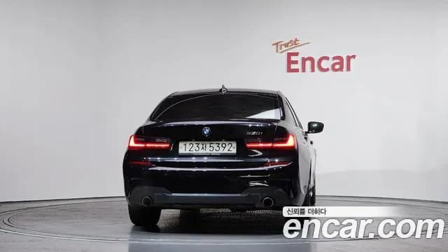 2019 BMW 3 Series (G20) 330i M Sport Sold VIN WBA5R3100KAE82350 – exterior detail 2019 BMW 3 Series (G20) 330i M Sport Sold VIN WBA5R3100KAE82350 – exterior detail