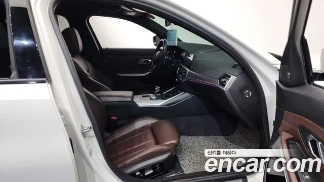 2019 BMW 3 Series (G20) 330i M Sport Sold VIN WBA5R3103KFH20744 – undercarriage 2019 BMW 3 Series (G20) 330i M Sport Sold VIN WBA5R3103KFH20744 – undercarriage