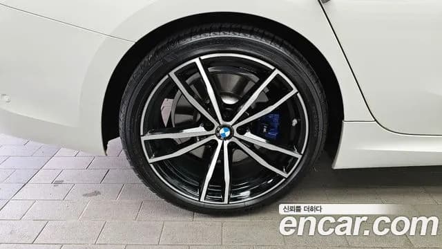 2019 BMW 3 Series (G20) 330i M Sport Sold VIN WBA5R3109KAK28326 – photo 32 2019 BMW 3 Series (G20) 330i M Sport Sold VIN WBA5R3109KAK28326 – photo 32
