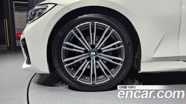 2019 BMW 3Series (G20) 320d M Sport Sold VIN WBA5V5101KAJ52401 – front exterior 2019 BMW 3Series (G20) 320d M Sport Sold VIN WBA5V5101KAJ52401 – front exterior