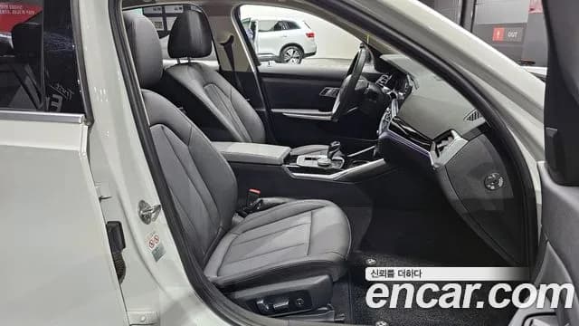 2019 BMW 3Series (G20) 320d Sold VIN WBA5V5102KAJ53654 – rear exterior 2019 BMW 3Series (G20) 320d Sold VIN WBA5V5102KAJ53654 – rear exterior