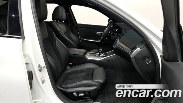 2021 BMW 3 Series (G20) 320d M Sport Sold VIN WBA5V5105MFK75382 – rear exterior 2021 BMW 3 Series (G20) 320d M Sport Sold VIN WBA5V5105MFK75382 – rear exterior