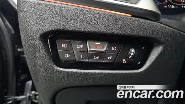 2021 BMW 3 Series (G20) 320d Luxury Sold VIN WBA5V5108MFK42506 – interior seats 2021 BMW 3 Series (G20) 320d Luxury Sold VIN WBA5V5108MFK42506 – interior seats