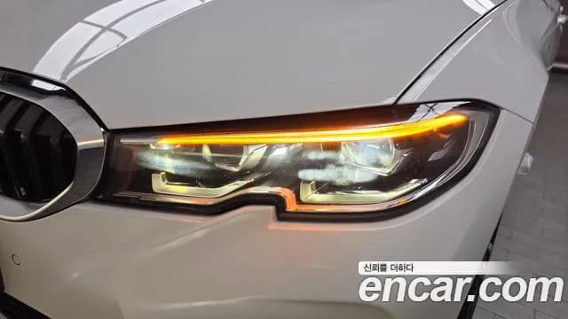 2022 BMW 3 Series (G20) 320d M Sport Sold VIN WBA5V5108NFM36339 – photo 13 2022 BMW 3 Series (G20) 320d M Sport Sold VIN WBA5V5108NFM36339 – photo 13