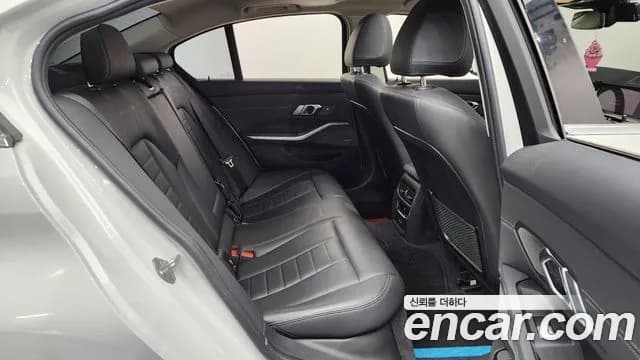 2021 BMW 3Series (G20) 320d xDrive Luxury Sold VIN WBA5V7101MFK20648 – rear exterior 2021 BMW 3Series (G20) 320d xDrive Luxury Sold VIN WBA5V7101MFK20648 – rear exterior