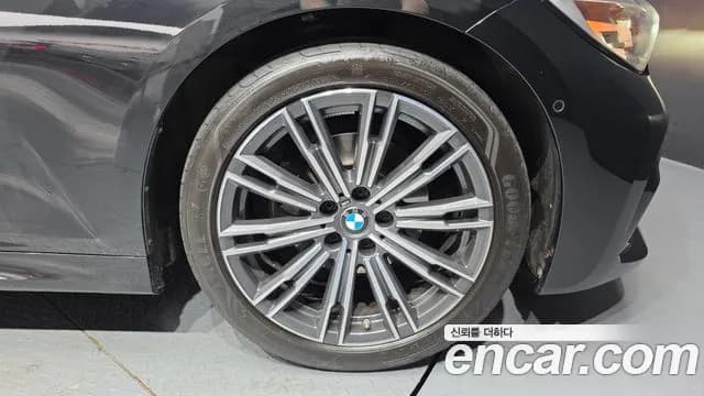 2021 BMW 3Series (G20) 320i M Sport Sold VIN WBA5X5101MFK21071 – trunk area 2021 BMW 3Series (G20) 320i M Sport Sold VIN WBA5X5101MFK21071 – trunk area