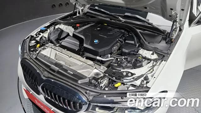2021 BMW 3 Series (G20) 320i Luxury Sold VIN WBA5X5101MFK63305 – trunk area 2021 BMW 3 Series (G20) 320i Luxury Sold VIN WBA5X5101MFK63305 – trunk area