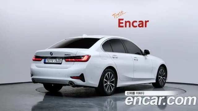 2021 BMW 3Series (G20) 320i Sold VIN WBA5X5103MFK81725 – rear exterior 2021 BMW 3Series (G20) 320i Sold VIN WBA5X5103MFK81725 – rear exterior