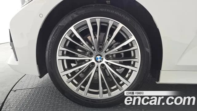 2021 BMW 3Series (G20) 320i Luxury Sold VIN WBA5X5107MFK46928 – front exterior 2021 BMW 3Series (G20) 320i Luxury Sold VIN WBA5X5107MFK46928 – front exterior