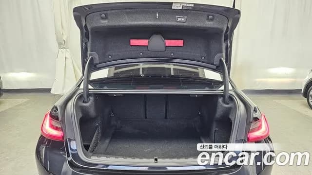 2021 BMW 3Series (G20) 320i Luxury Sold VIN WBA5X5107MFK93313 – interior seats 2021 BMW 3Series (G20) 320i Luxury Sold VIN WBA5X5107MFK93313 – interior seats