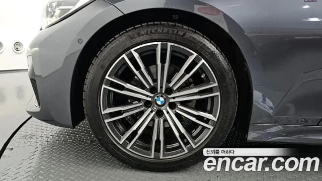 2022 BMW 3Series (G20) 320i M Sport Sold VIN WBA5X5107NFM02032 – trunk area 2022 BMW 3Series (G20) 320i M Sport Sold VIN WBA5X5107NFM02032 – trunk area