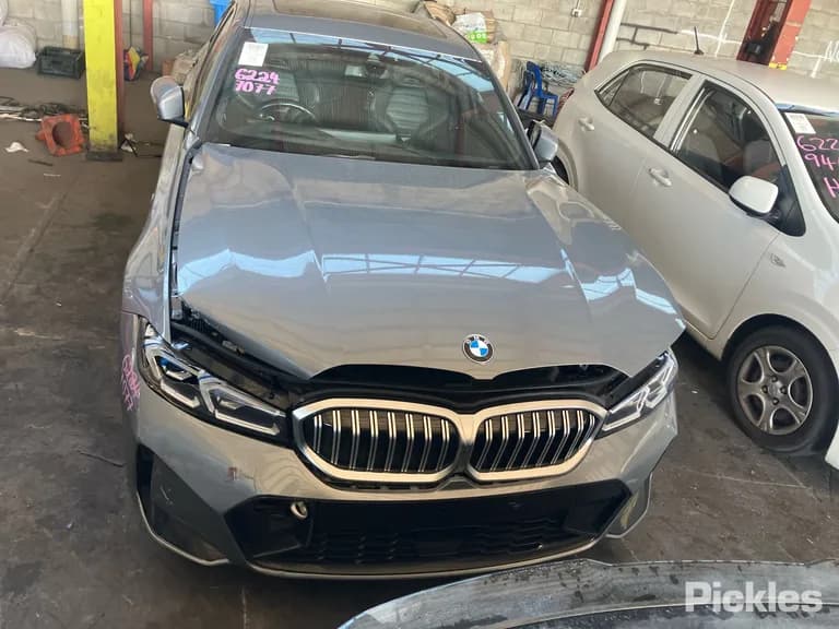 2022 BMW 3 Series Used VIN WBA60FF0808C80885 – rear exterior 2022 BMW 3 Series Used VIN WBA60FF0808C80885 – rear exterior