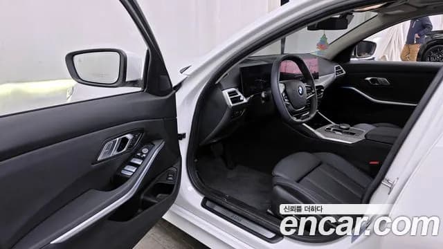 2025 BMW 3 Series (G20) 320i Touring Sold VIN WBA61CY01SFT89287 – engine bay 2025 BMW 3 Series (G20) 320i Touring Sold VIN WBA61CY01SFT89287 – engine bay