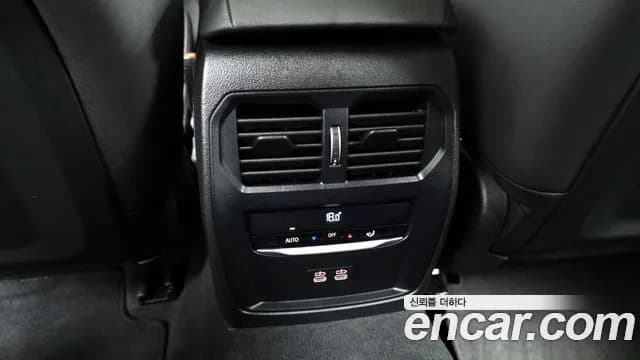 2025 BMW 3 Series (G20) 320i Touring Sold VIN WBA61CY01SFT89287 – trunk area 2025 BMW 3 Series (G20) 320i Touring Sold VIN WBA61CY01SFT89287 – trunk area