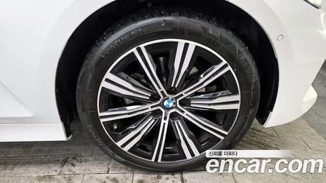 2025 BMW 3 Series (G20) 320i Touring Sold VIN WBA61CY01SFT89287 – photo 14 2025 BMW 3 Series (G20) 320i Touring Sold VIN WBA61CY01SFT89287 – photo 14