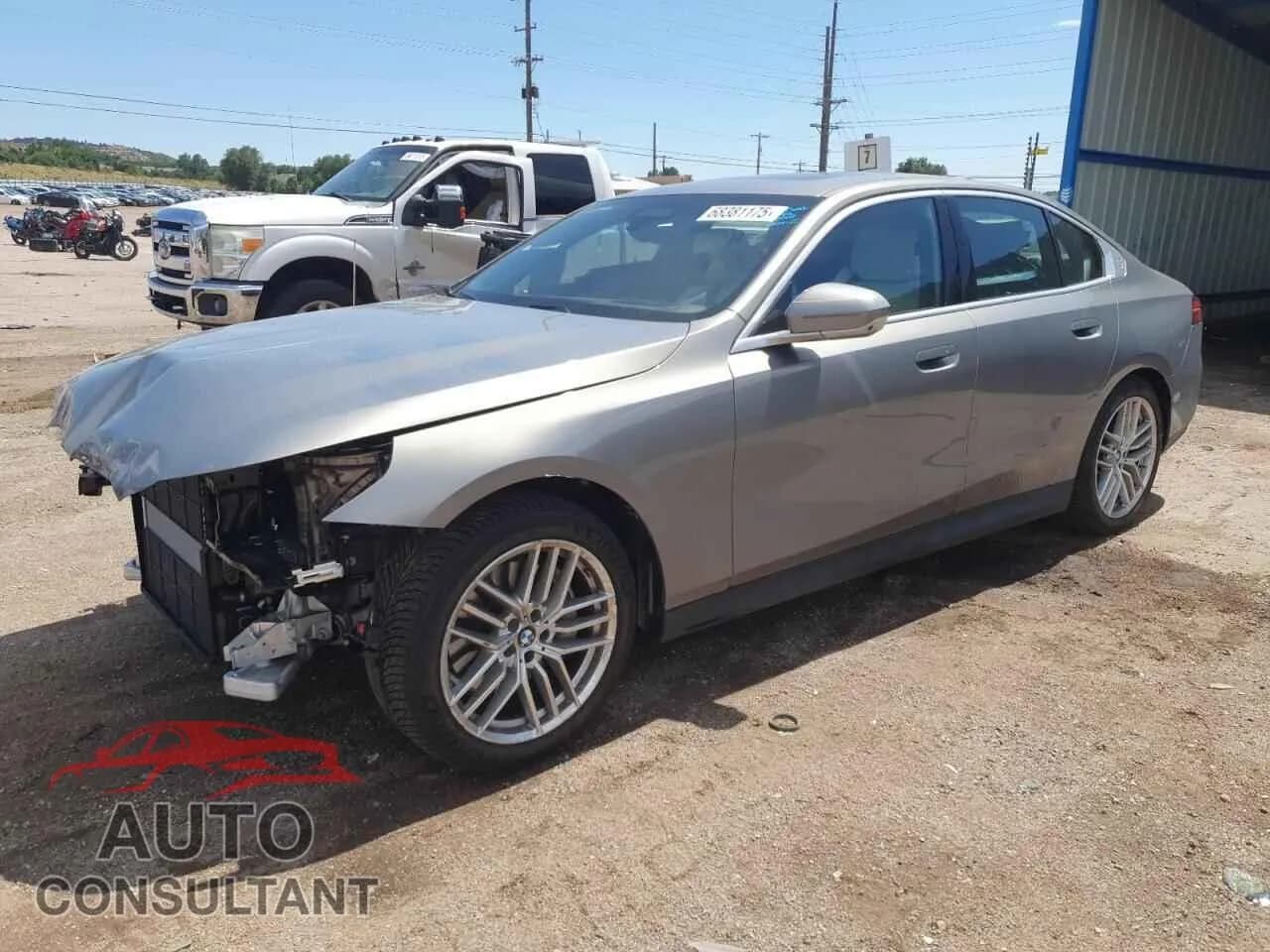 2024 BMW 5 SERIES Damaged VIN WBA63FJ06RCR12546 – front exterior 2024 BMW 5 SERIES Damaged VIN WBA63FJ06RCR12546 – front exterior