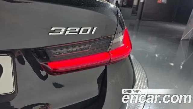 2023 BMW 3Series (G20) 320i Sold VIN WBA68FS00P8D13290 – exterior detail 2023 BMW 3Series (G20) 320i Sold VIN WBA68FS00P8D13290 – exterior detail
