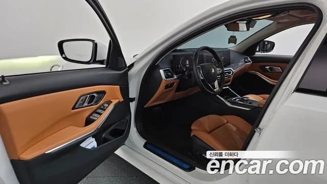 2023 BMW 3 Series (G20) 320i Sold VIN WBA68FS08P8D66691 – photo 19 2023 BMW 3 Series (G20) 320i Sold VIN WBA68FS08P8D66691 – photo 19