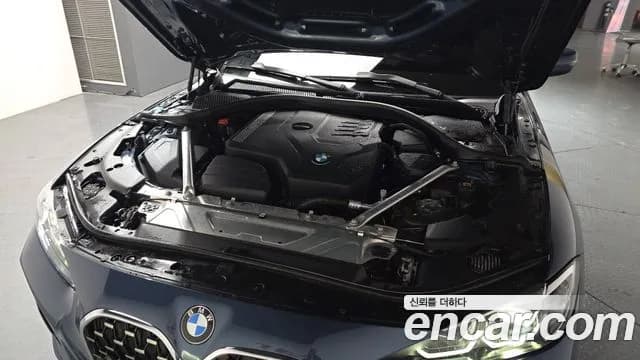 2022 BMW 4 Series (G22) 420i M Sport Convertible Sold VIN WBA71AT03NCJ38065 – rear exterior 2022 BMW 4 Series (G22) 420i M Sport Convertible Sold VIN WBA71AT03NCJ38065 – rear exterior