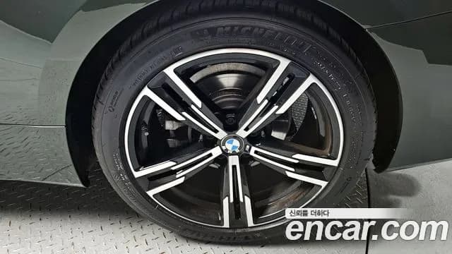 2021 BMW 4 Series (G22) 420i M Sport Convertible Sold VIN WBA71AT06MCG10549 – photo 12 2021 BMW 4 Series (G22) 420i M Sport Convertible Sold VIN WBA71AT06MCG10549 – photo 12
