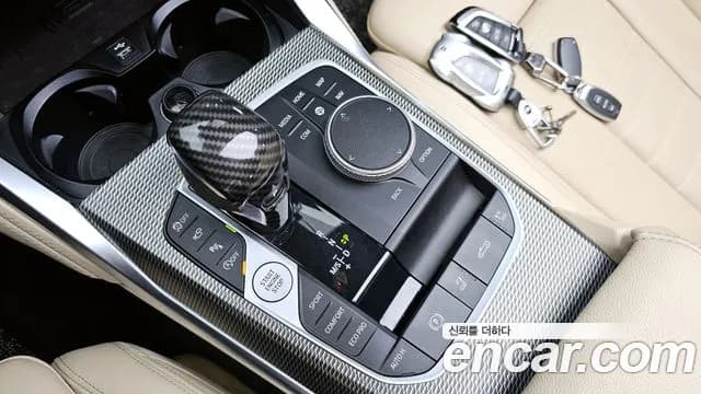 2021 BMW 4 Series (G22) 420i M Sport Convertible Sold VIN WBA71AT06MCG10549 – photo 21 2021 BMW 4 Series (G22) 420i M Sport Convertible Sold VIN WBA71AT06MCG10549 – photo 21