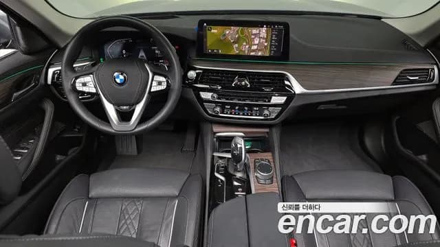 2023 BMW 5 Series (G30) 530i Luxury Sold VIN WBA71BH06PCM99131 – trunk area 2023 BMW 5 Series (G30) 530i Luxury Sold VIN WBA71BH06PCM99131 – trunk area