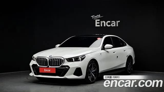 2025 BMW 5 Series (G60) 530e M Sport Sold VIN WBA71FJ02SCV21300 – interior seats 2025 BMW 5 Series (G60) 530e M Sport Sold VIN WBA71FJ02SCV21300 – interior seats