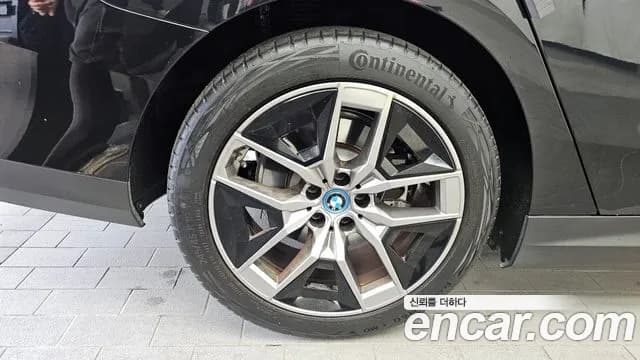 2024 BMW 5Series (G60) 530e Sold VIN WBA71FJ08RCR24269 – photo 19 2024 BMW 5Series (G60) 530e Sold VIN WBA71FJ08RCR24269 – photo 19