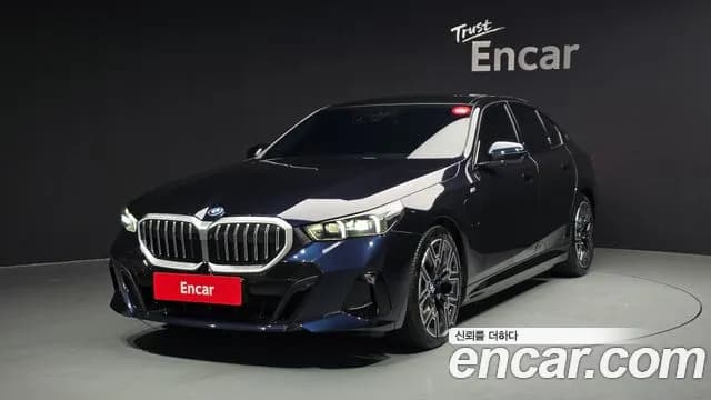 2025 BMW 5Series (G60) 530e M Sport Sold VIN WBA71FJ08SCU63645 – photo 14 2025 BMW 5Series (G60) 530e M Sport Sold VIN WBA71FJ08SCU63645 – photo 14
