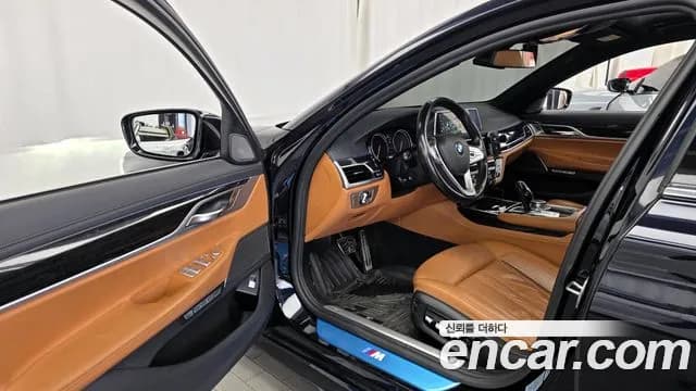 2018 BMW 7Series (G11) 730d xDrive M Sport Sold VIN WBA7C4106JG948033 – rear exterior 2018 BMW 7Series (G11) 730d xDrive M Sport Sold VIN WBA7C4106JG948033 – rear exterior