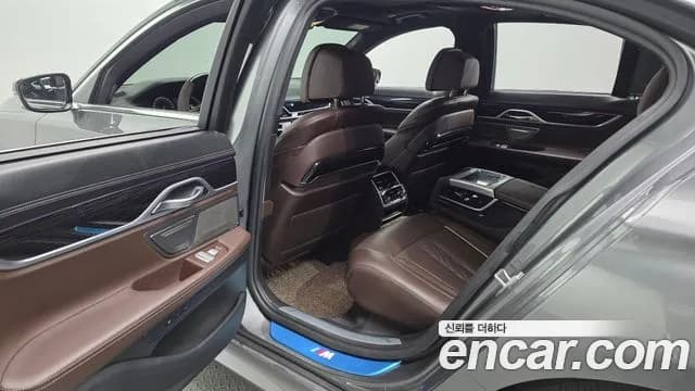 2018 BMW 7Series (G11) 730d xDrive M Sport Sold VIN WBA7C4107JBN78126 – photo 12 2018 BMW 7Series (G11) 730d xDrive M Sport Sold VIN WBA7C4107JBN78126 – photo 12