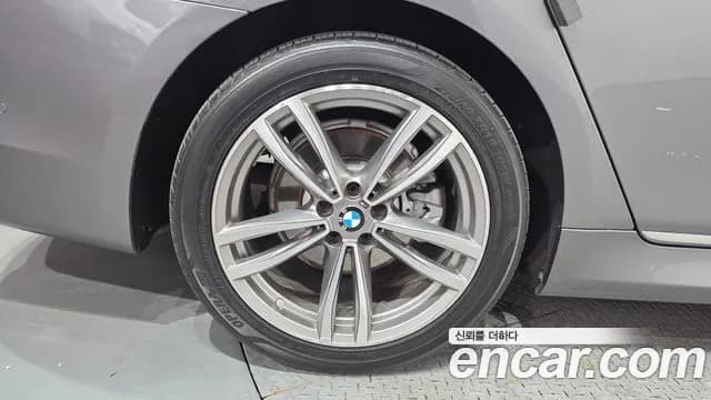 2018 BMW 7Series (G11) 730d xDrive M Sport Sold VIN WBA7C4107JBN78126 – photo 16 2018 BMW 7Series (G11) 730d xDrive M Sport Sold VIN WBA7C4107JBN78126 – photo 16